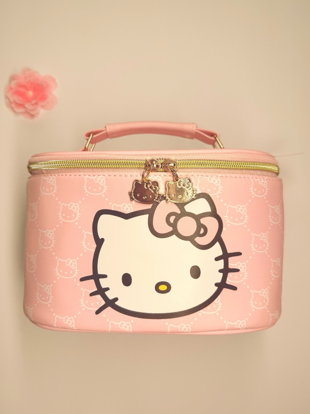 💐 Hello Kitty Sanrio Travel Bag